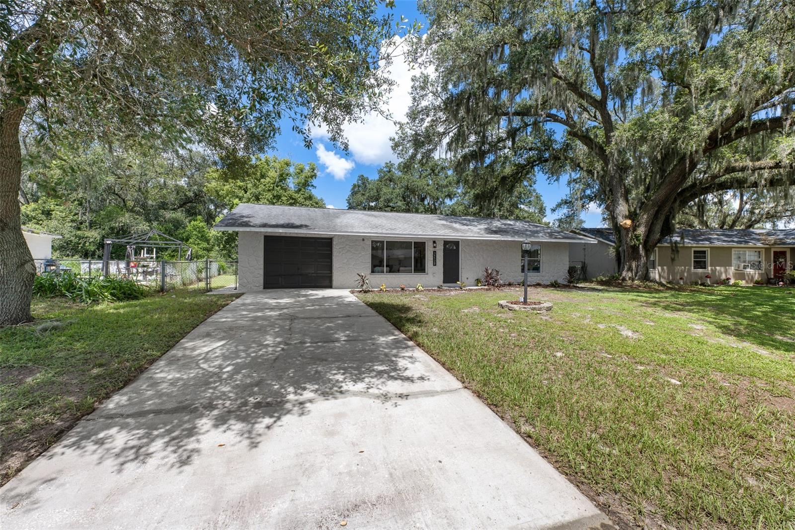 39528 Meadowood Loop — photo