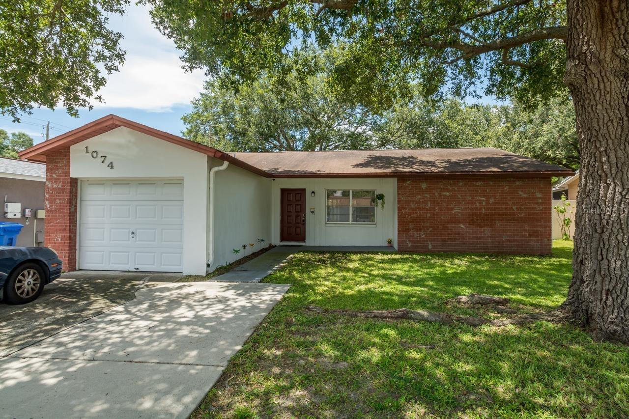 1074 Bridlewood Way — photo