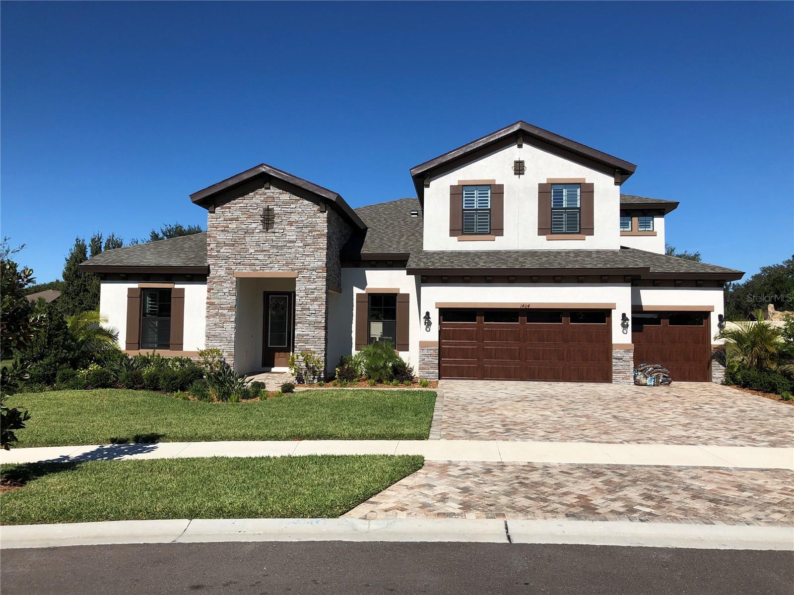 1404 Hamlin Ridge Avenue — photo
