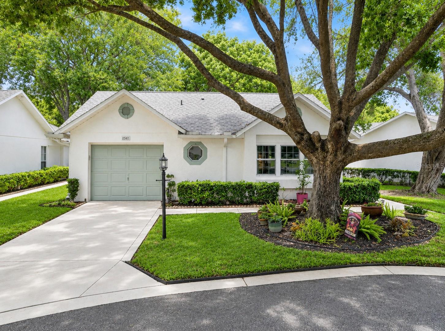 11541 San Remo Court — photo
