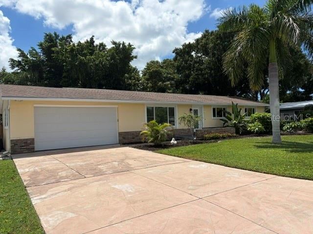 2720 Goldenrod Street — photo