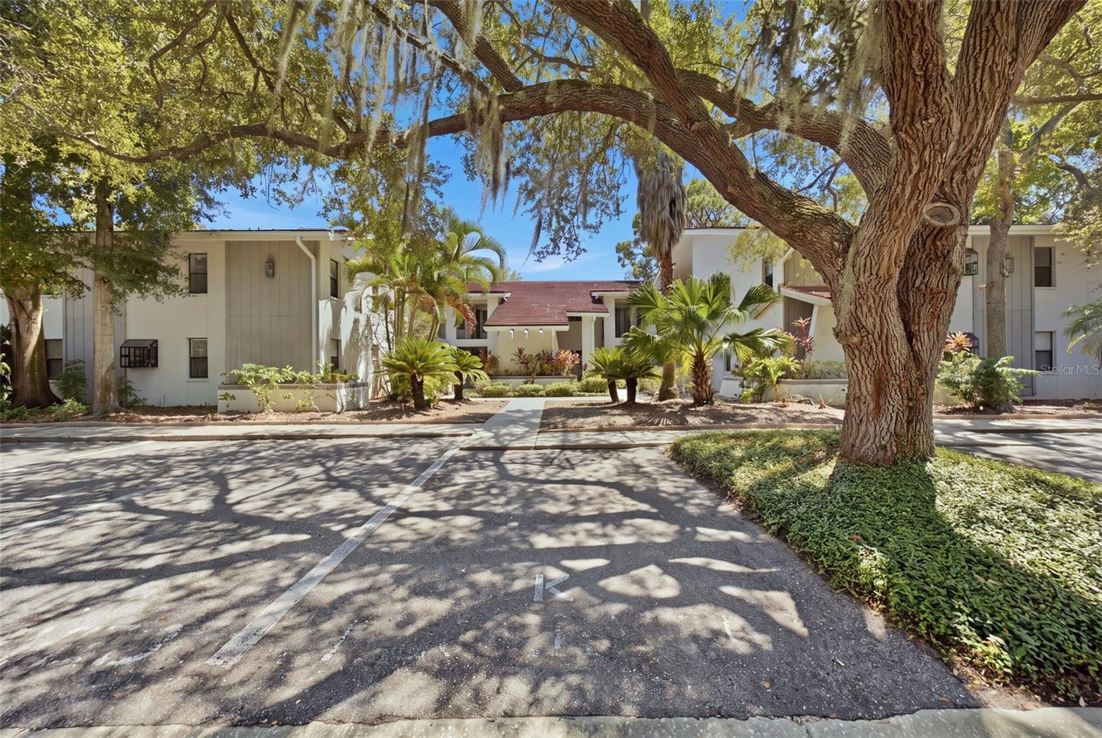 300 S Florida Avenue 100K — photo