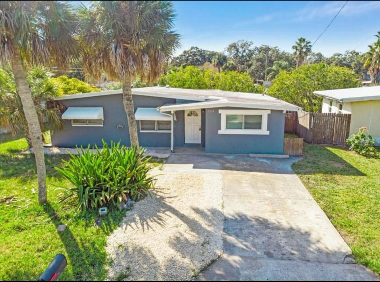 7313 Royal Palm Drive — photo
