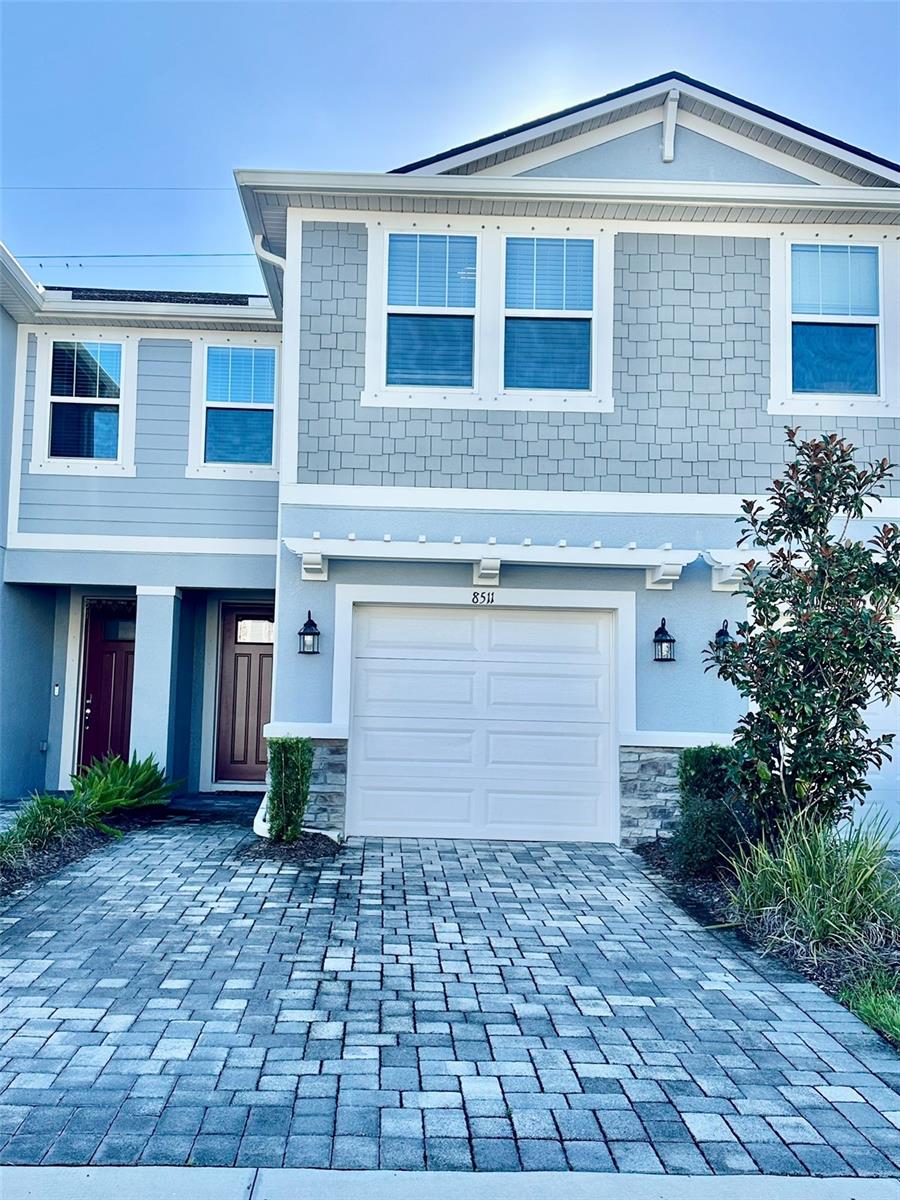 8511 Primrose Willow Place — photo
