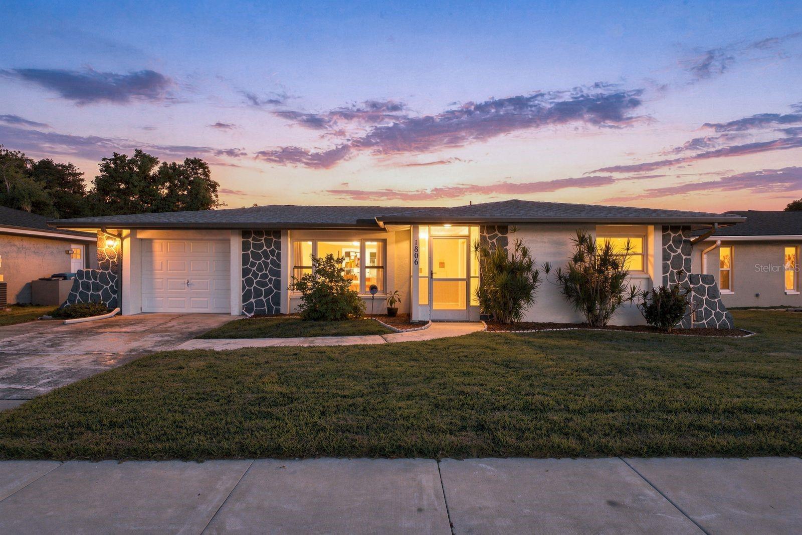 1806 Driftwood Circle S — photo