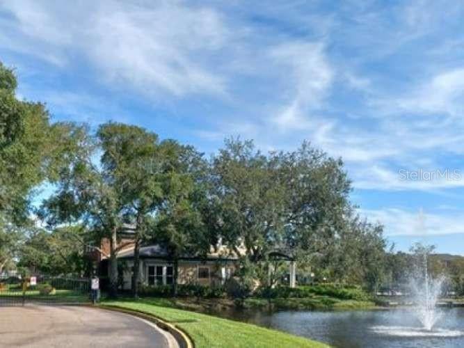 10024 Strafford Oak Court 807 — photo