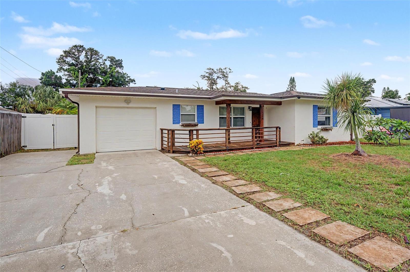 1304 Parkwood Street — photo