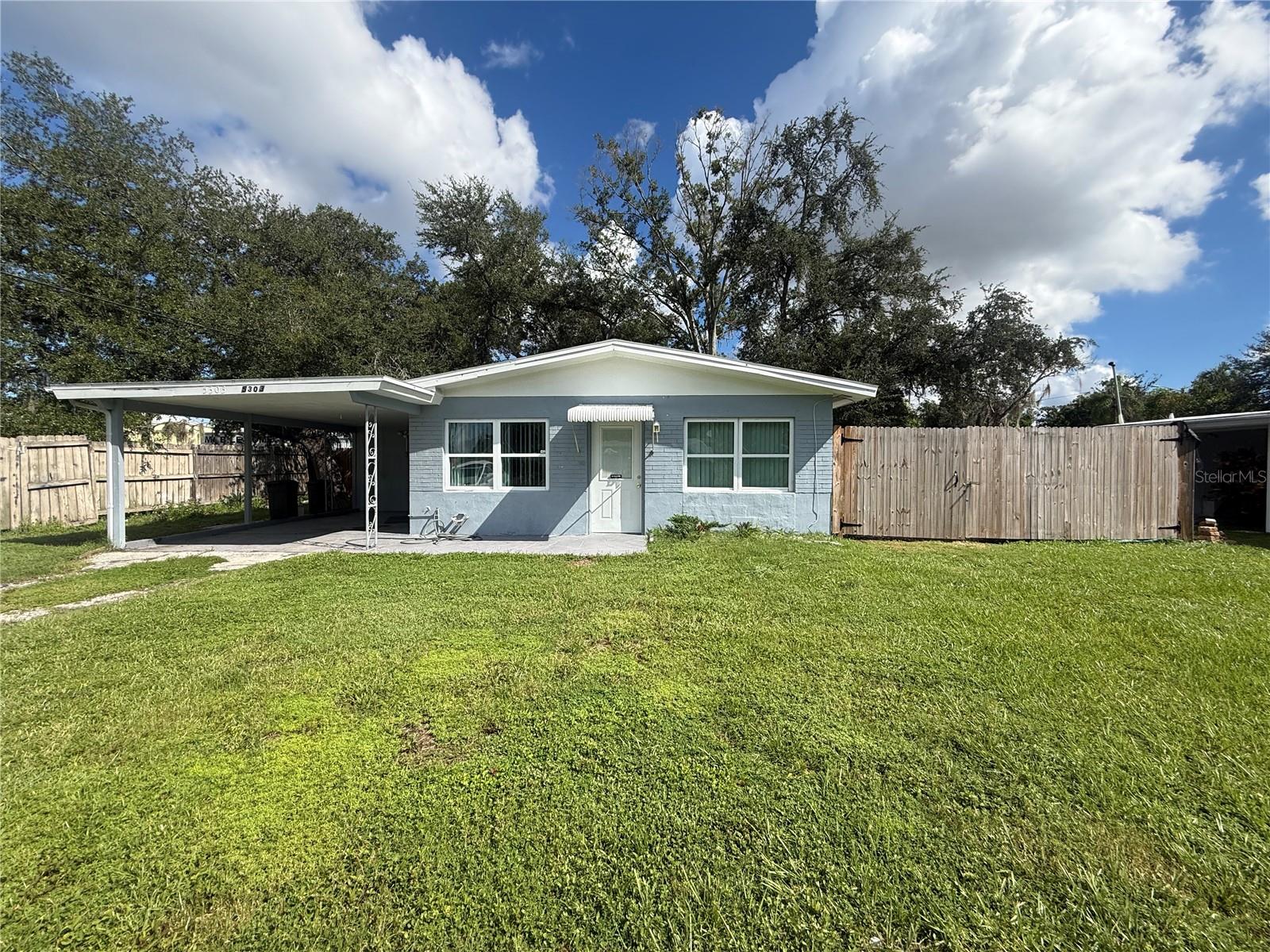 5303 Carlton Road — photo