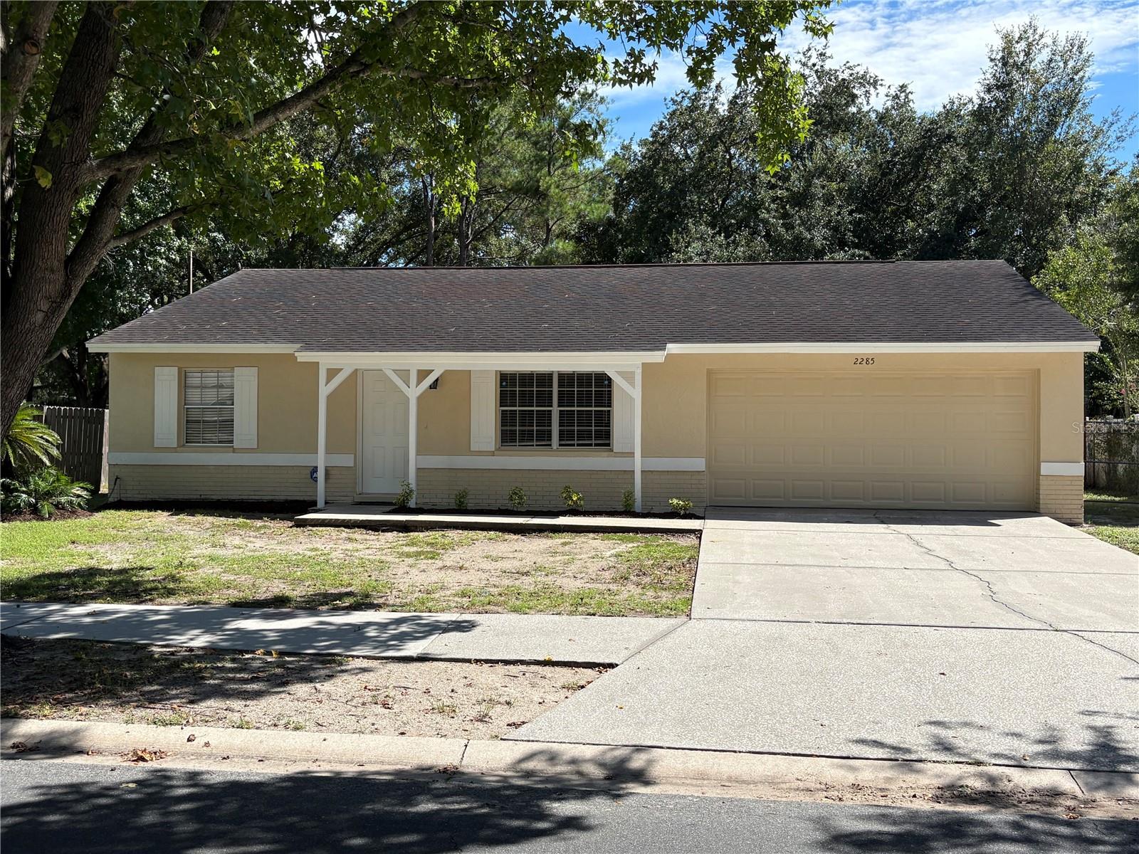 2285 Crystal Grove Lane — photo