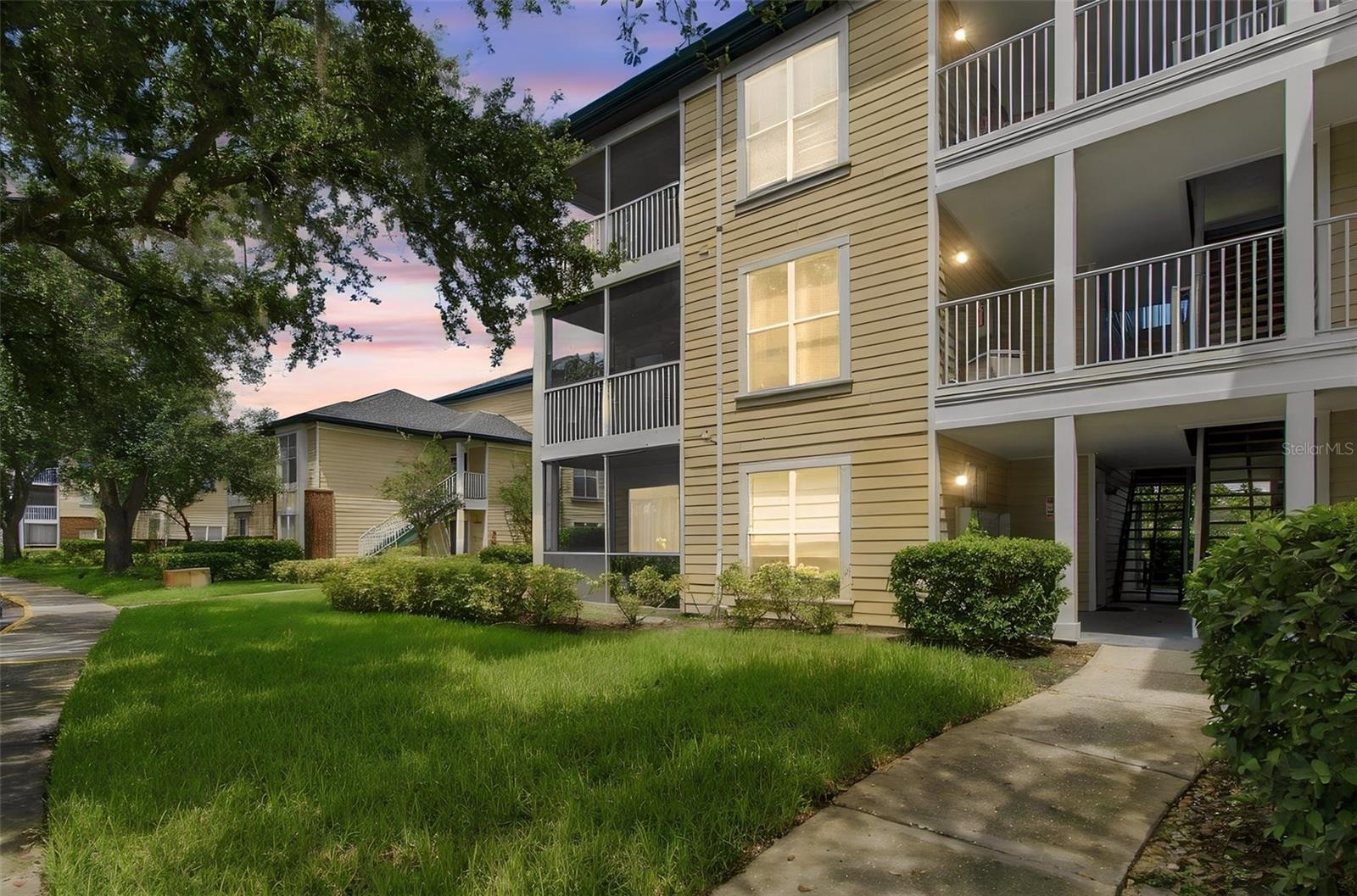 4115 Chatham Oak Court 215 — photo
