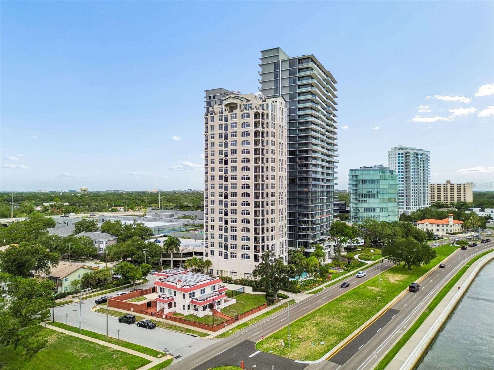 3203 Bayshore Boulevard 1202 — photo