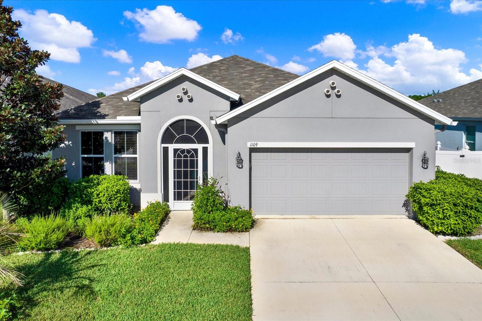 1109 Old Windsor Way — photo