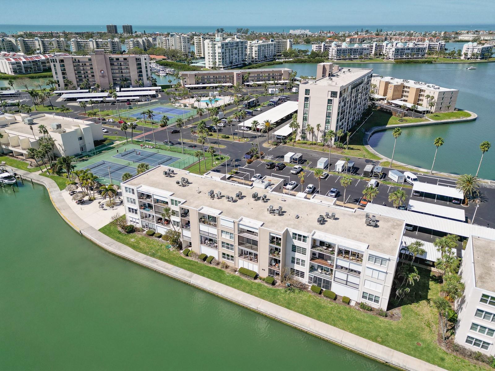 7625 Sun Island Drive S 101 — photo