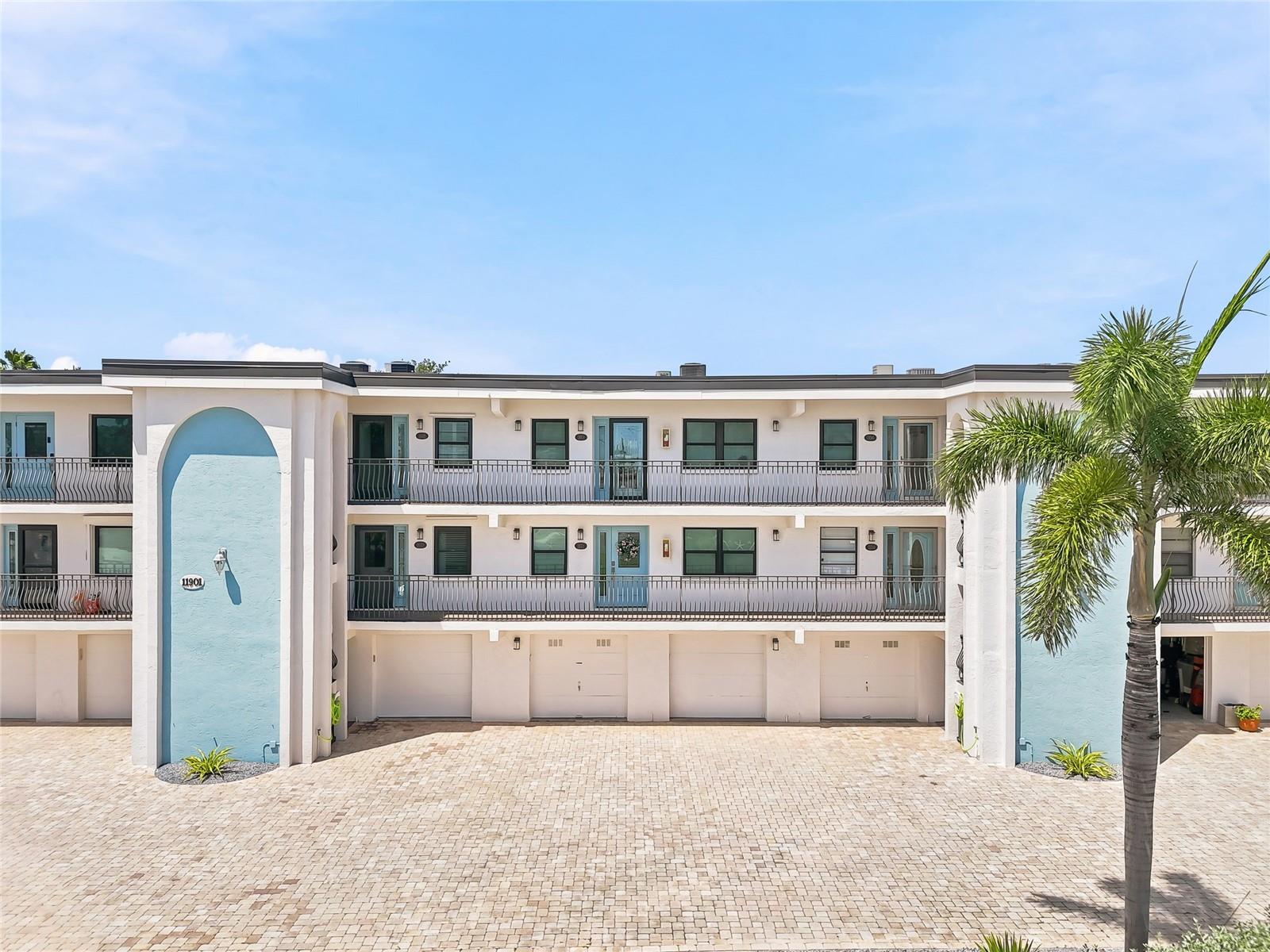 11901 Lagoon Lane 202 — photo