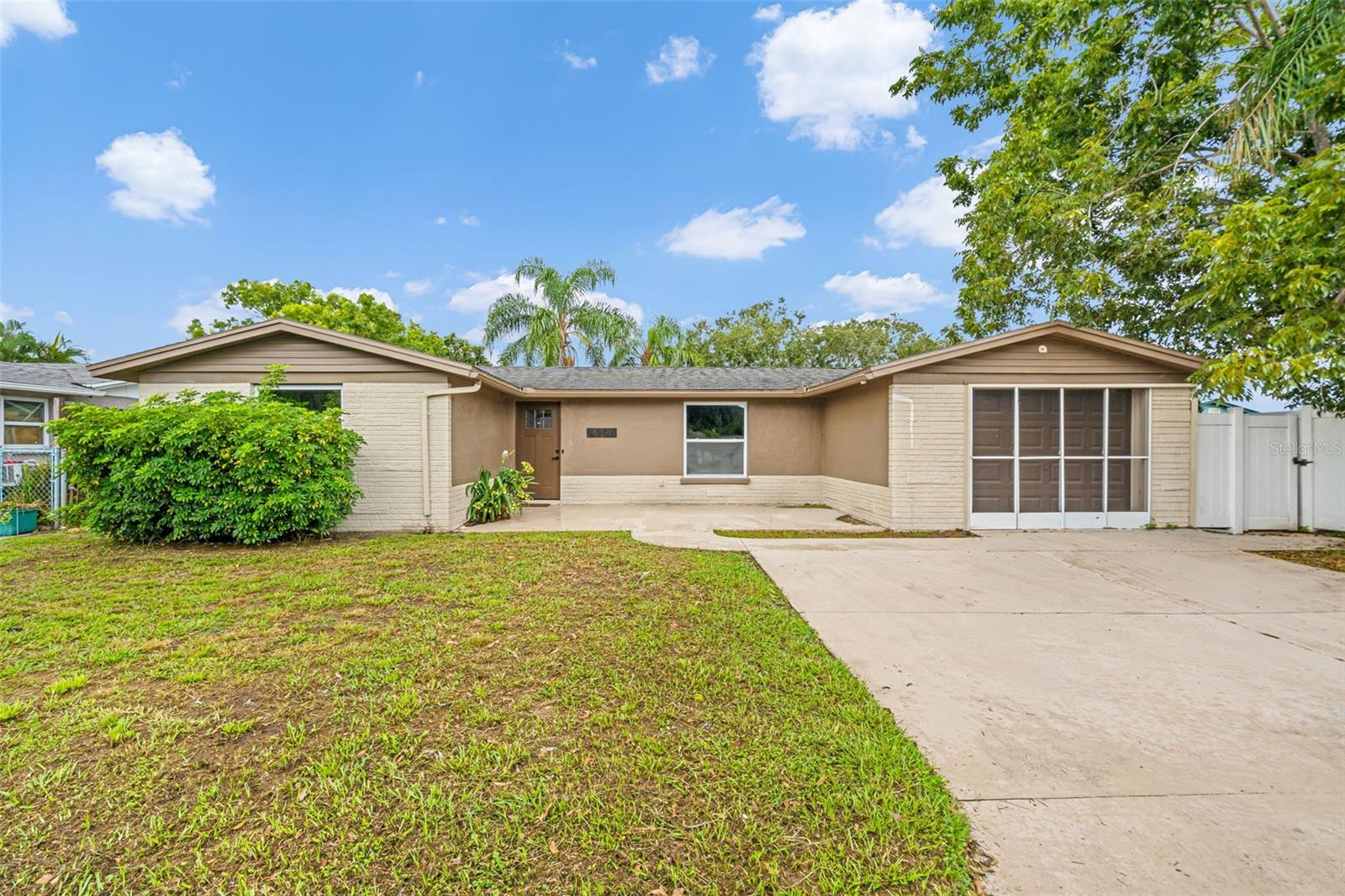 4036 Sunray Drive — photo