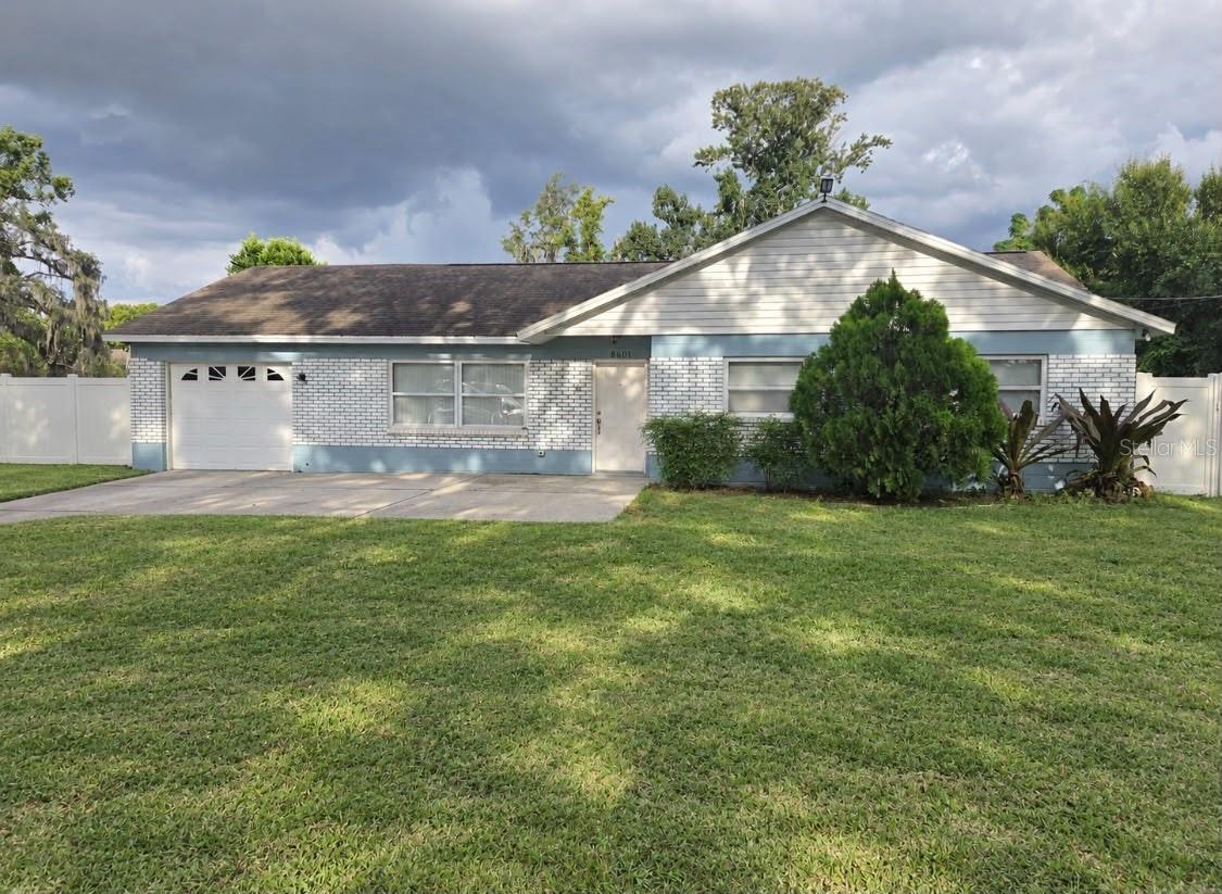 8601 Twin Lakes Boulevard — photo