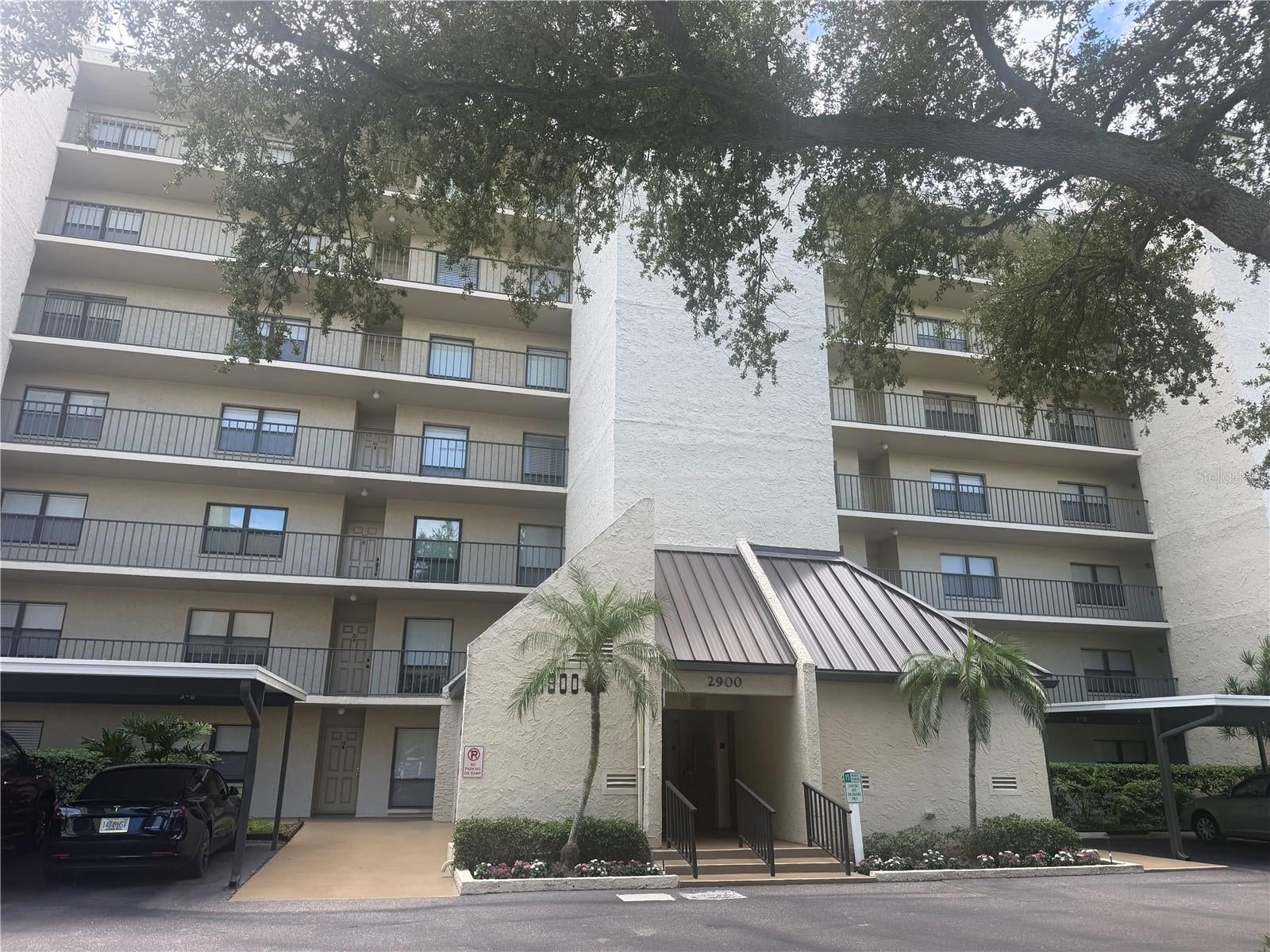 2900 Cove Cay Drive 4B — photo
