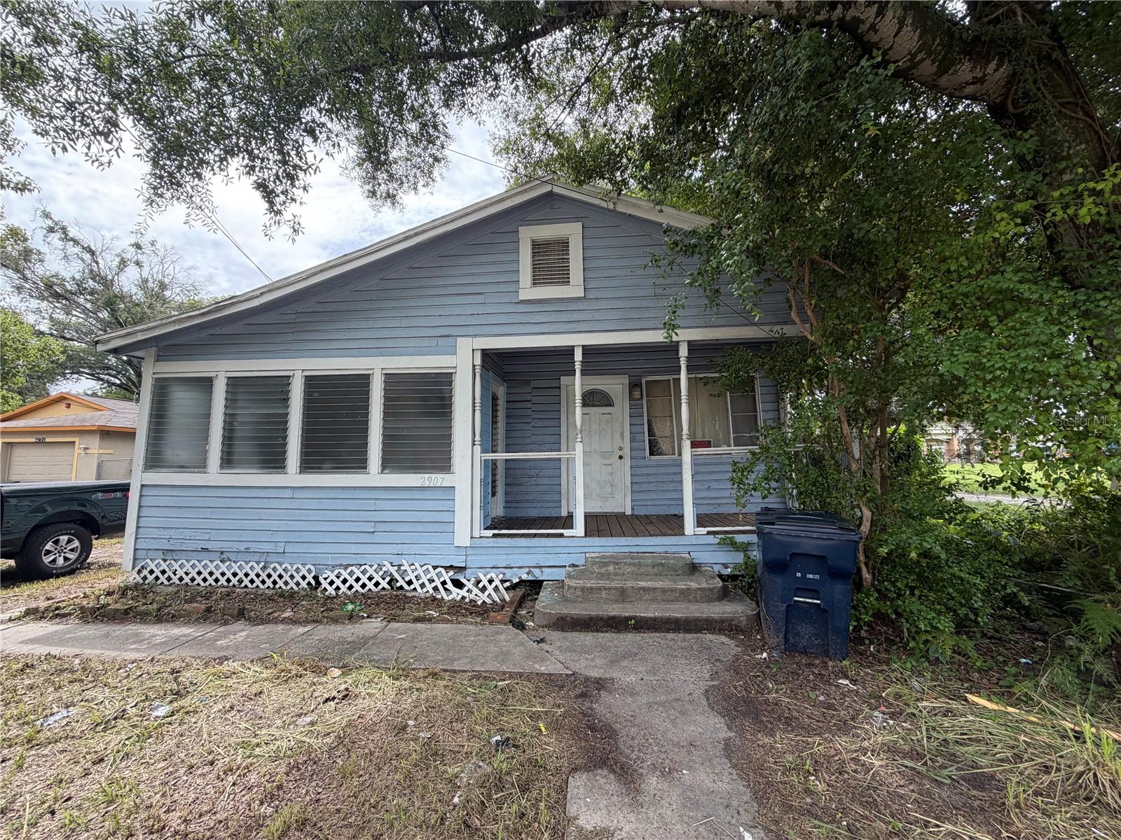 2907 E Lake Avenue — photo