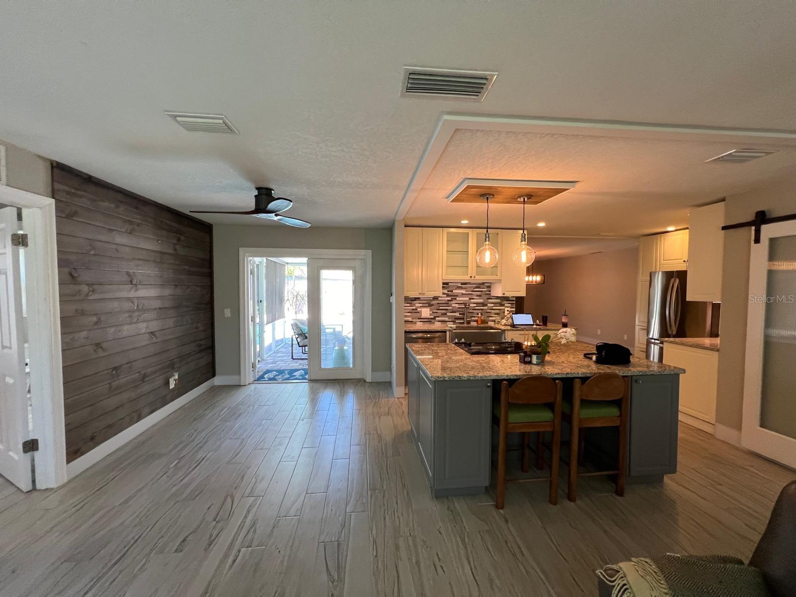 Home in BRANDON, FL 33511 — photo 2