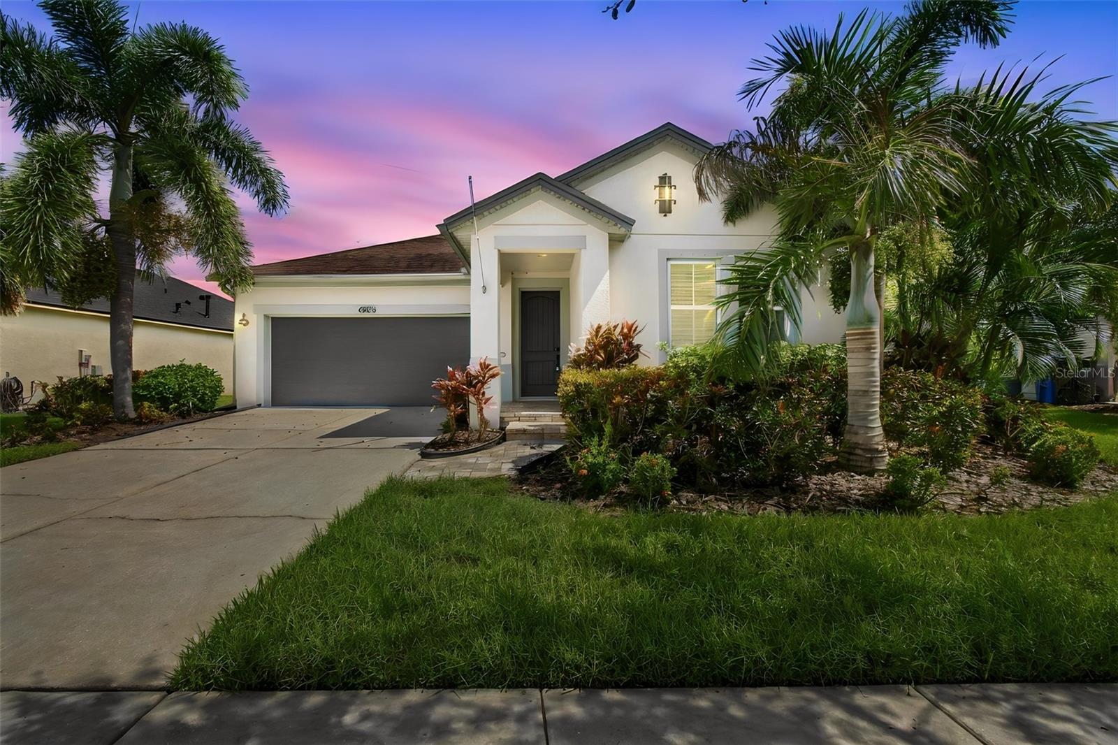 6805 Park Strand Drive — photo