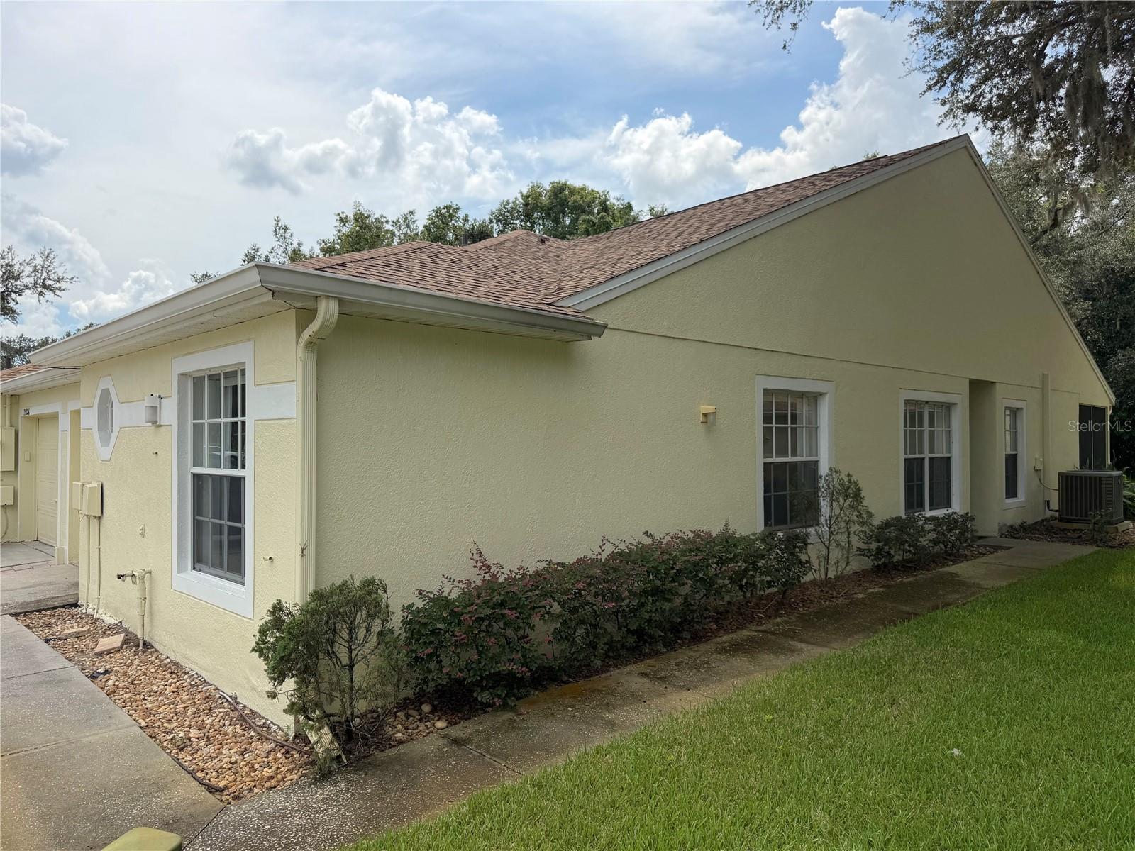 35224 Whispering Pines Drive — photo