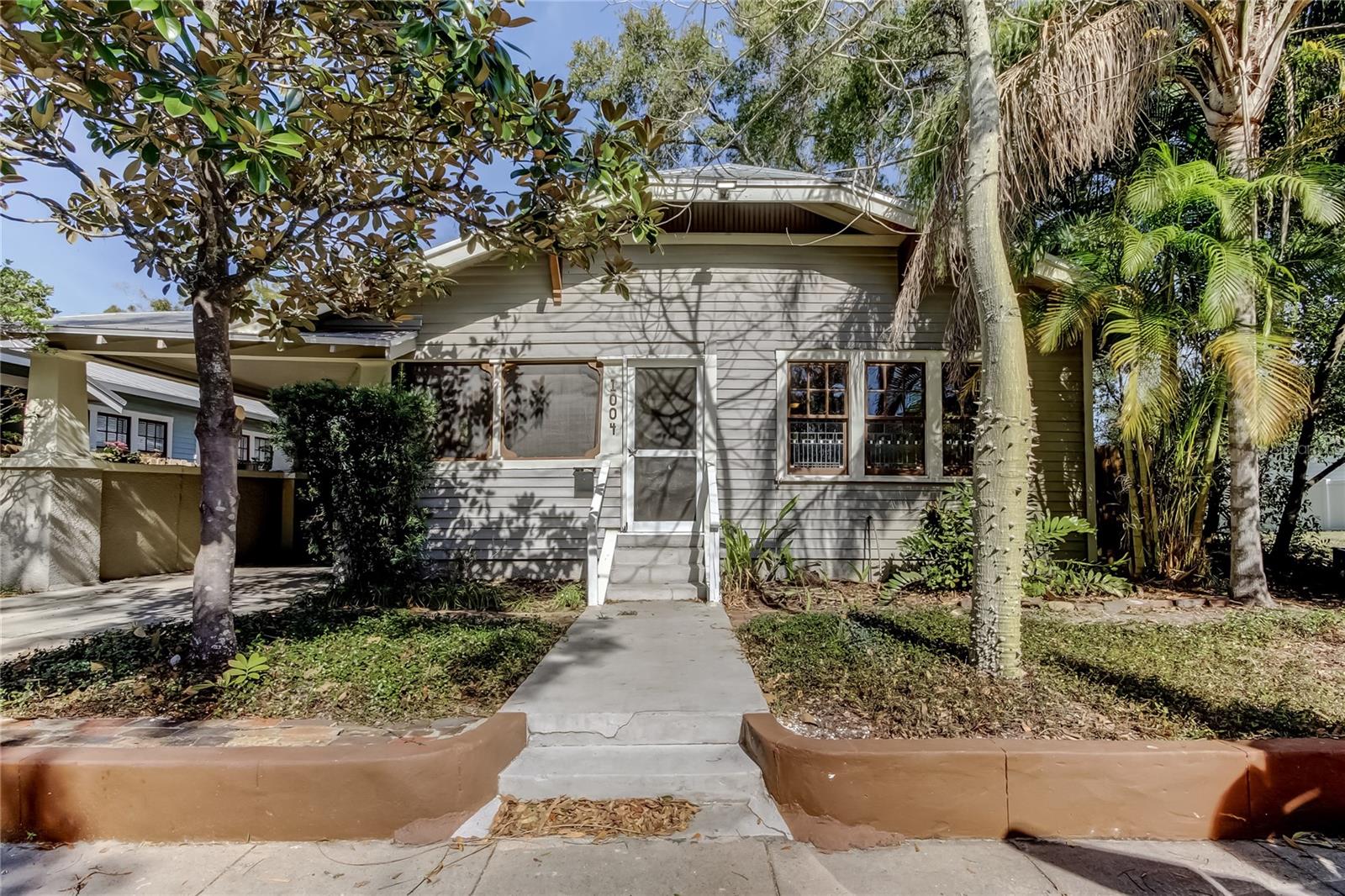 1004 E Crenshaw Street — photo