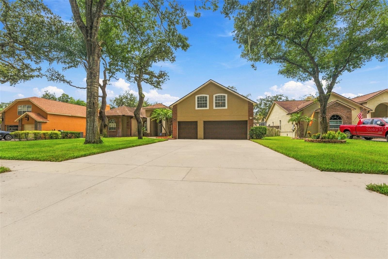 2561 Regal River Road — photo