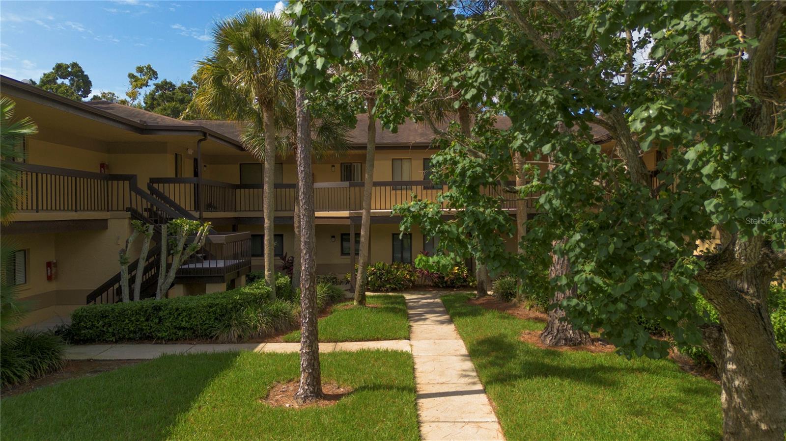 2689 Sabal Springs Circle 102 — photo