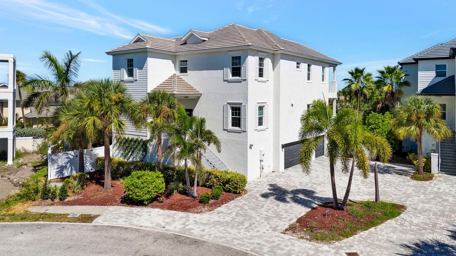 6900 Bochi Circle — photo