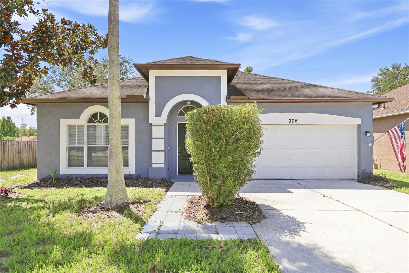 906 Grand Canyon Drive — photo