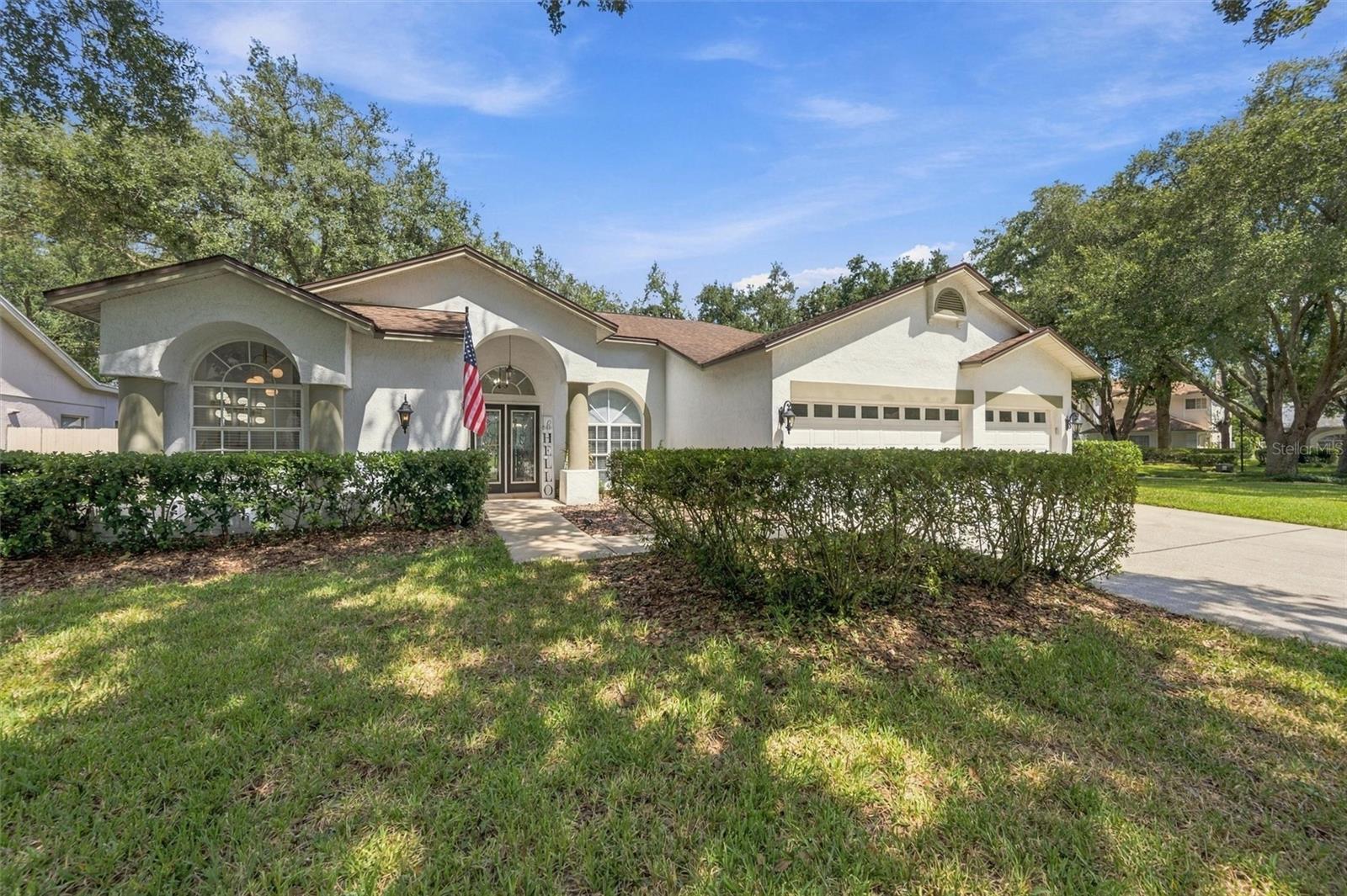 9316 Knightsbridge Court — photo