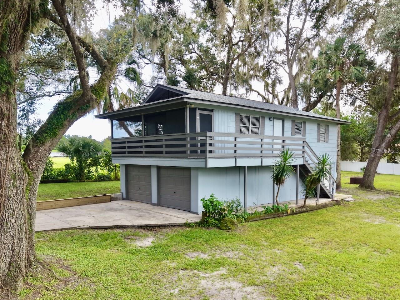 10210 Davis Road — photo