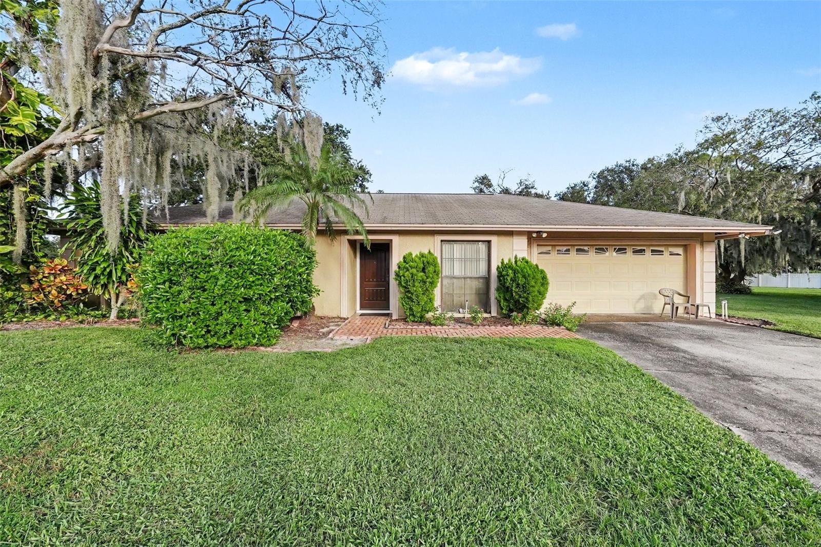 602 Speck Court — photo