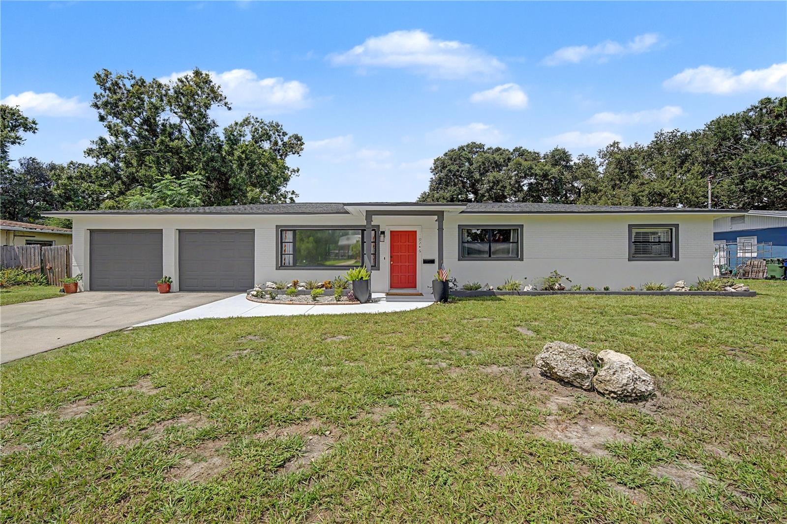 10246 N Valle Drive — photo