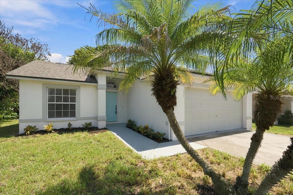 352 Lake Daisy Circle — photo