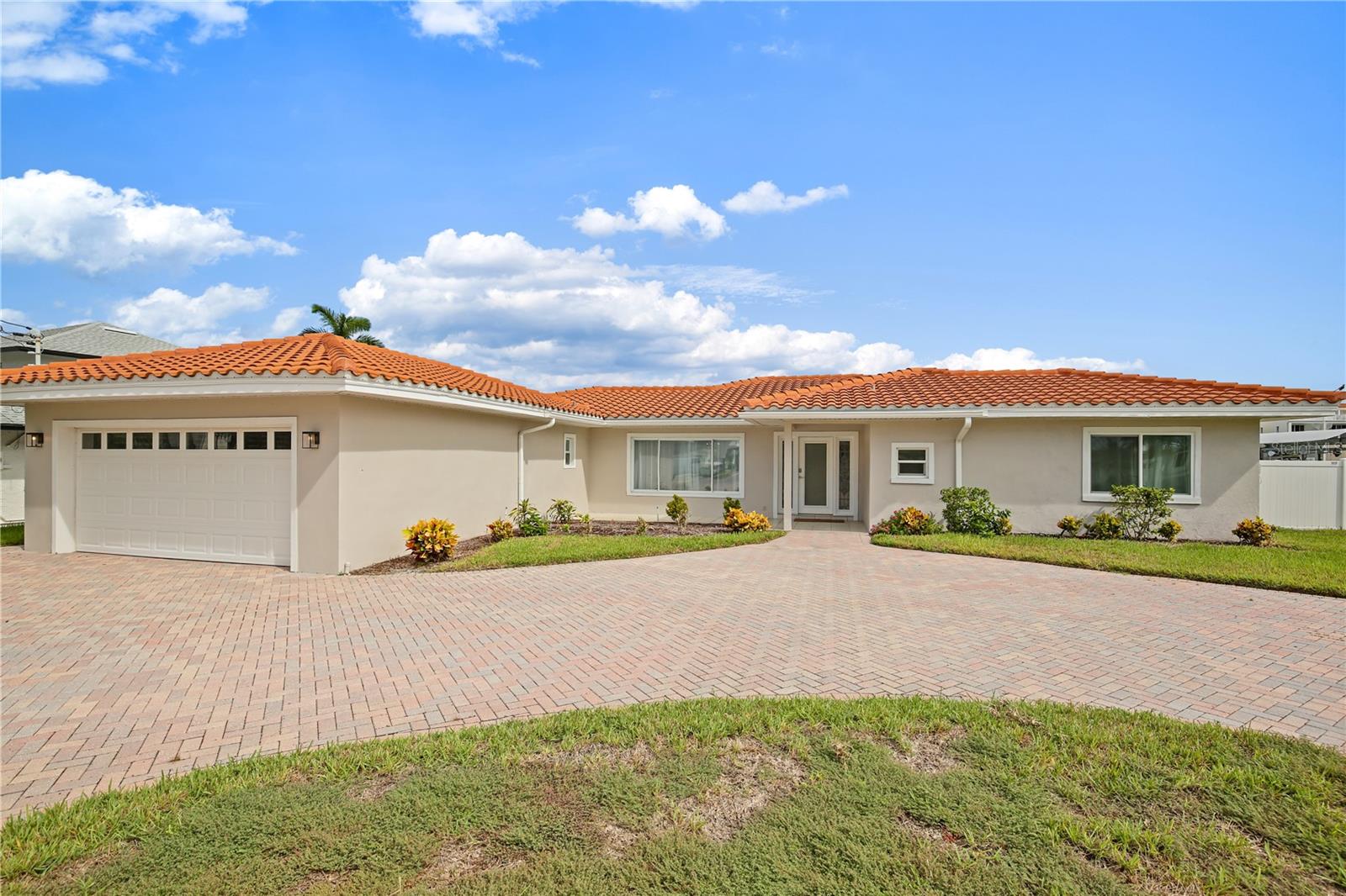 136 Bayside Drive — photo