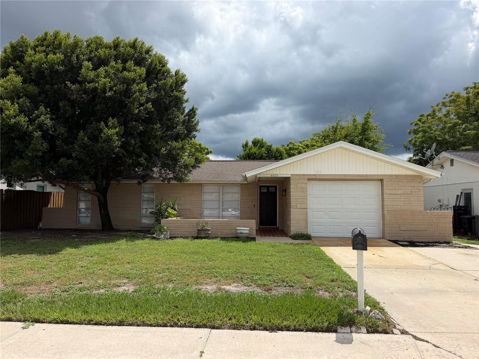 6810 el Camino Paloma Street — photo