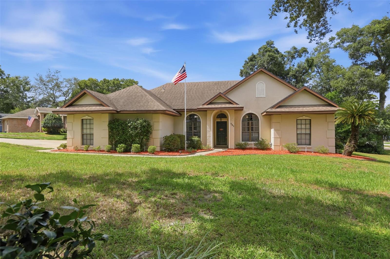 731 Edgewild Court — photo