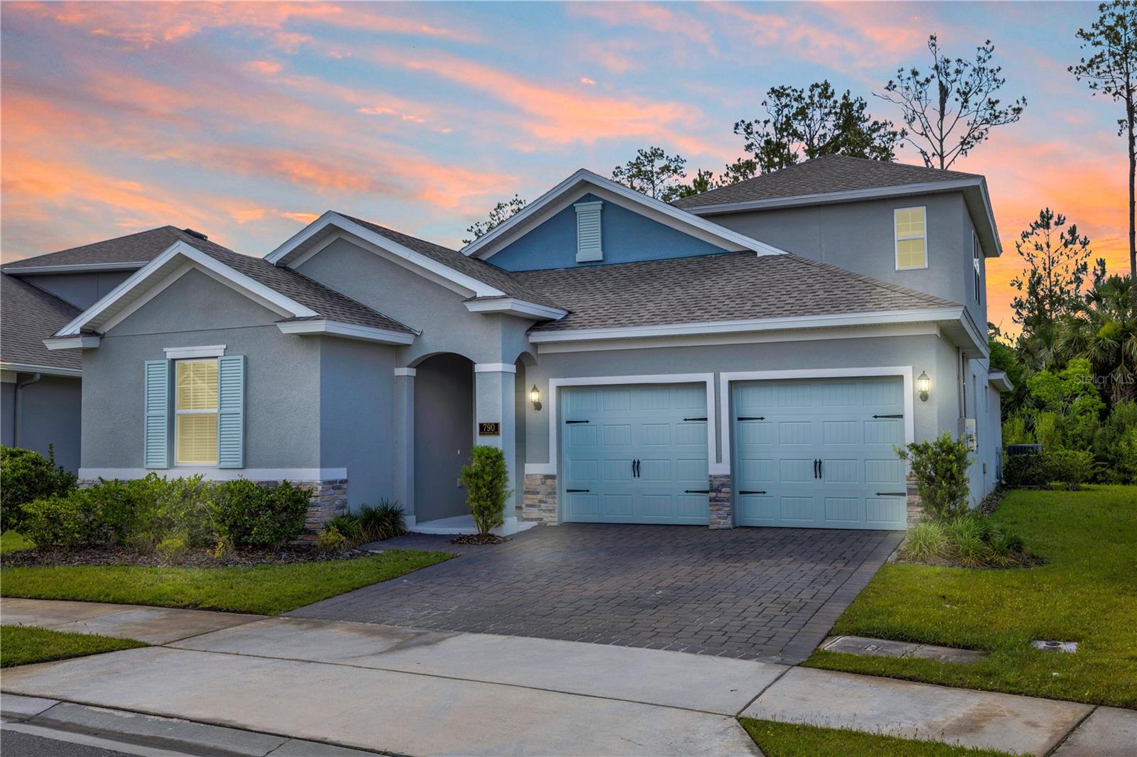 790 Hyperion Drive — photo