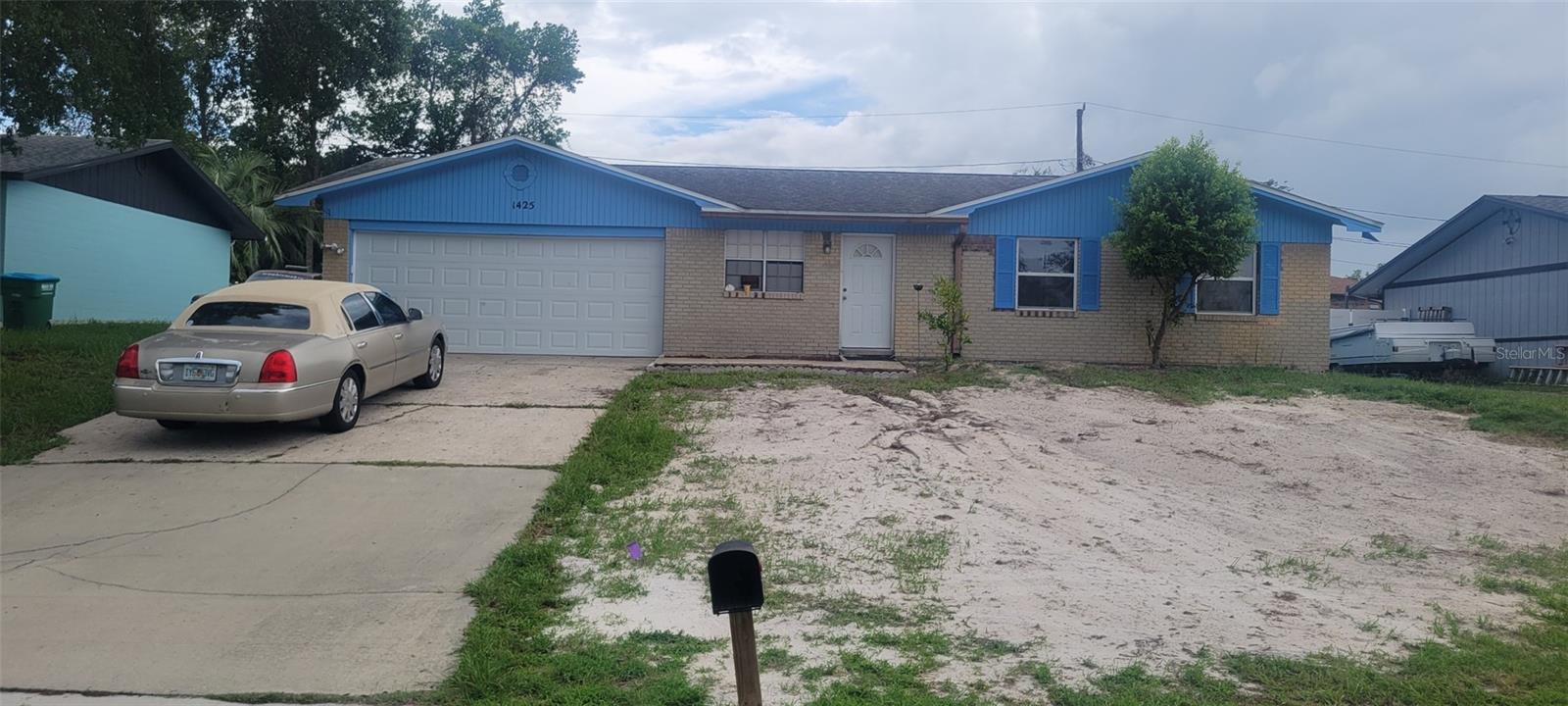 1425 NE Old Mill Drive — photo