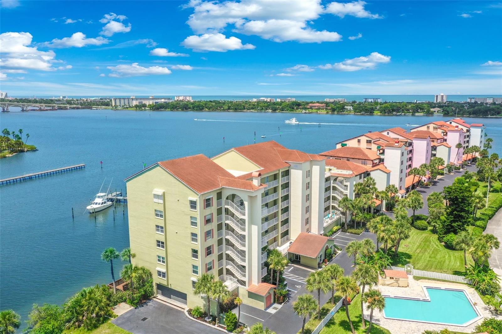533 Marina Point Drive 533 — photo