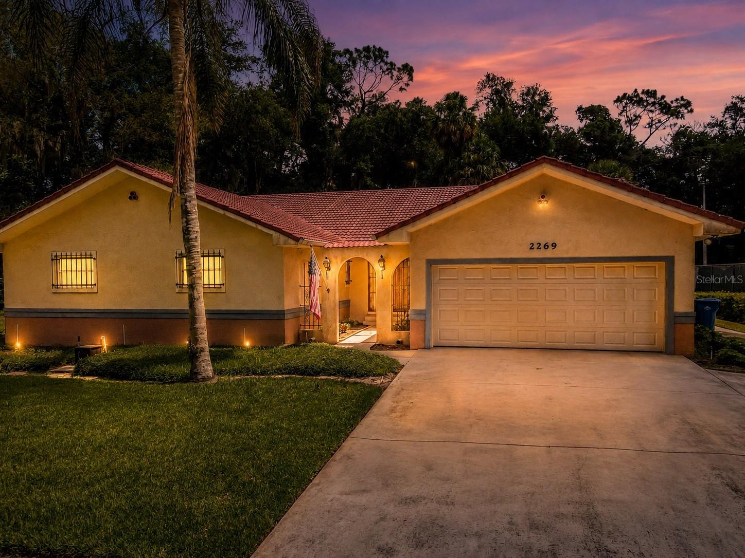 2269 Country Club Drive — photo