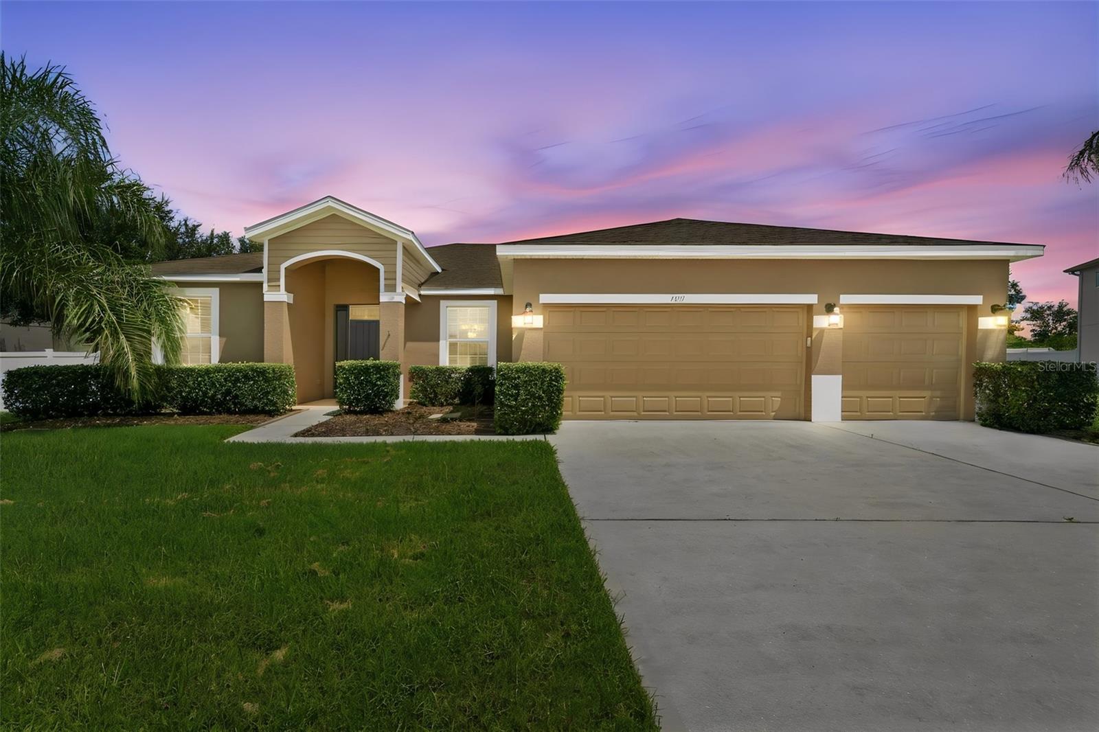 1451 Daystar Lane — photo