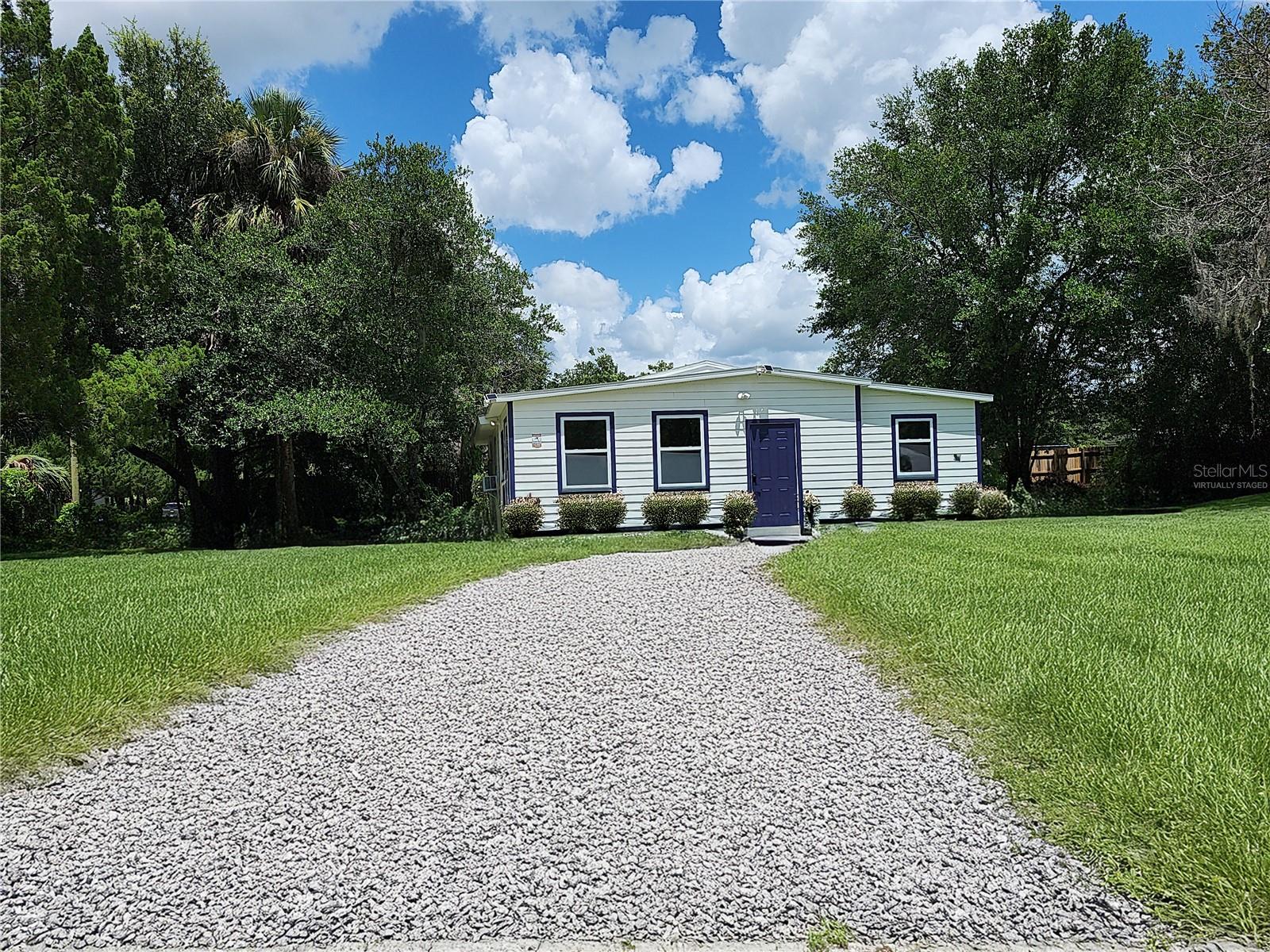 8569 W Admiral Byrd Lane — photo