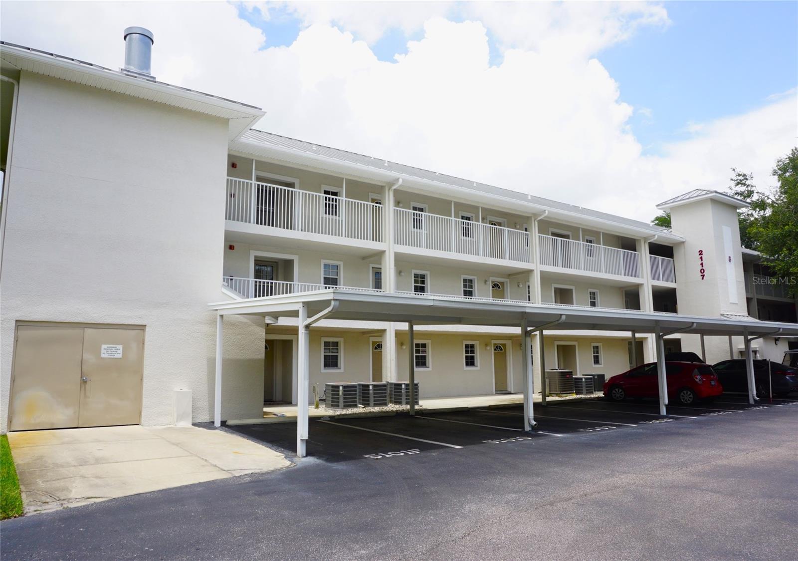 21107 Fountain View Lane 5102 — photo