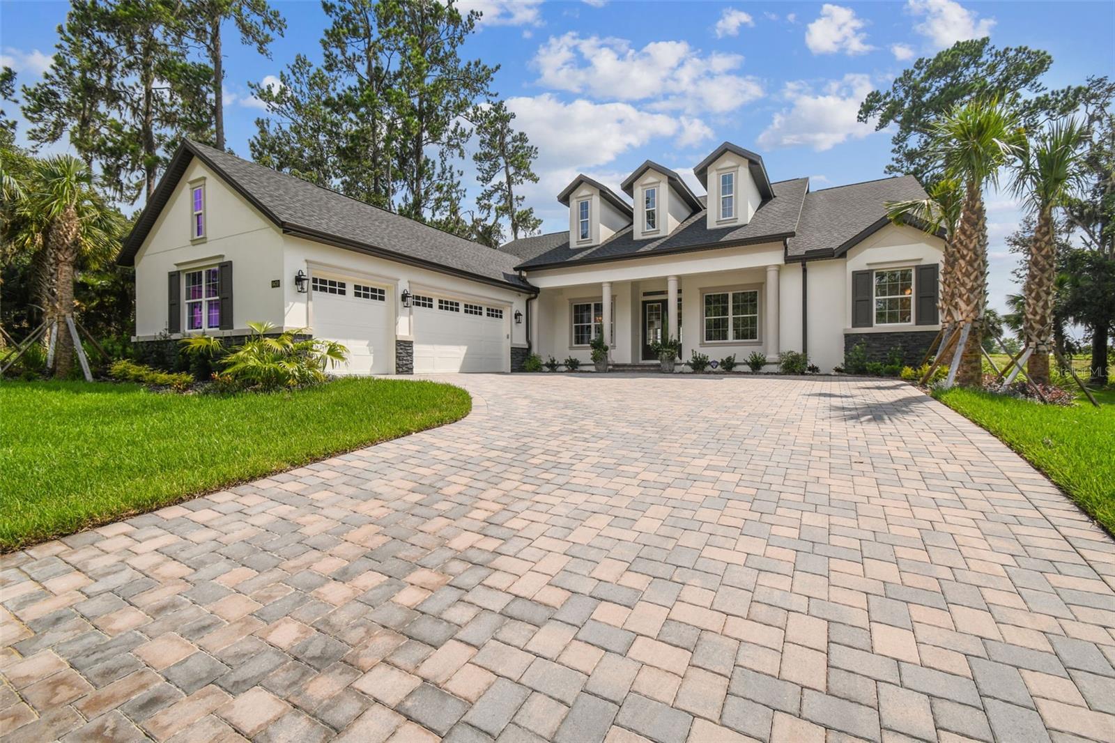 6470 Summit View Drive — photo