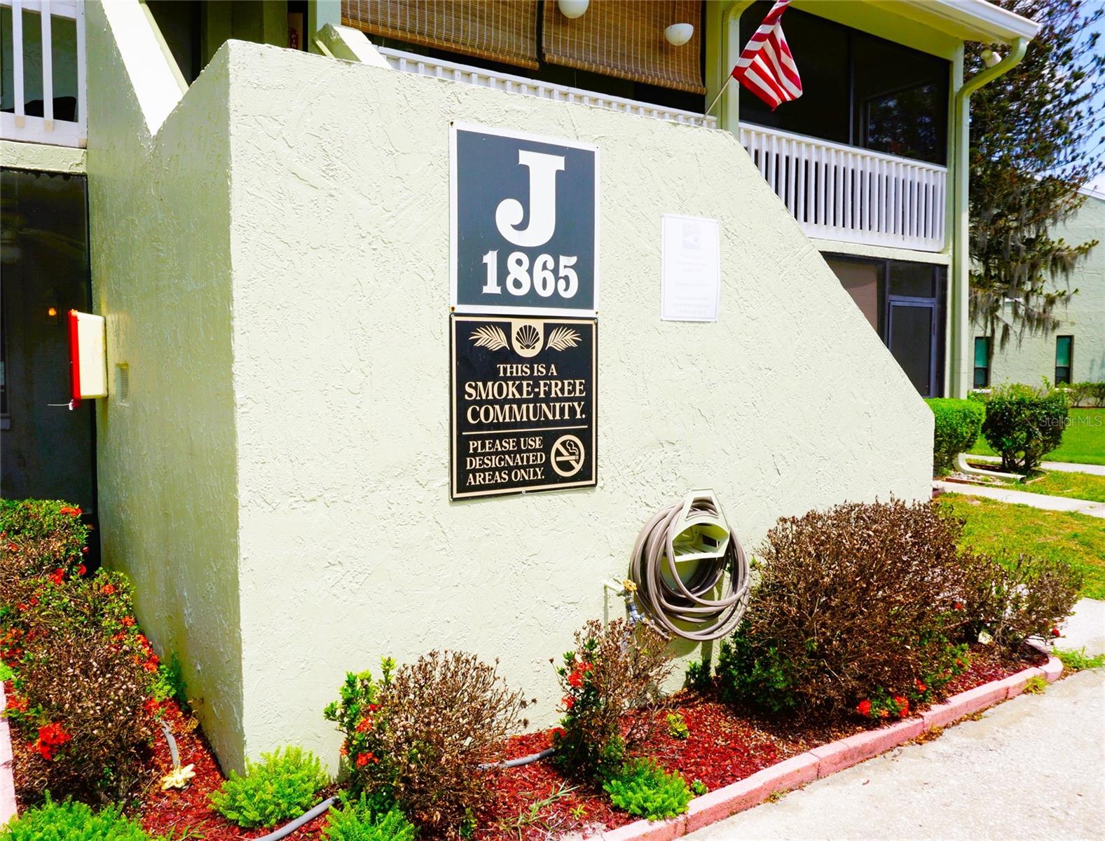 1865 Mazo Manor J5 — photo