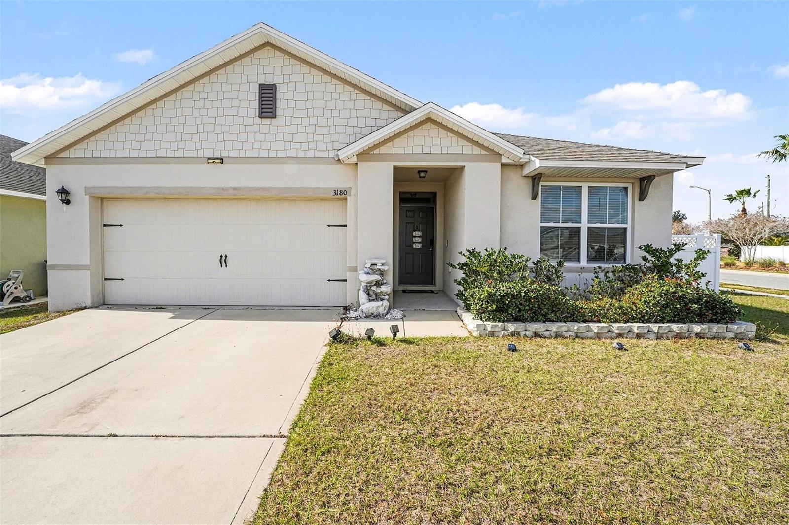 3180 Country Club Circle — photo