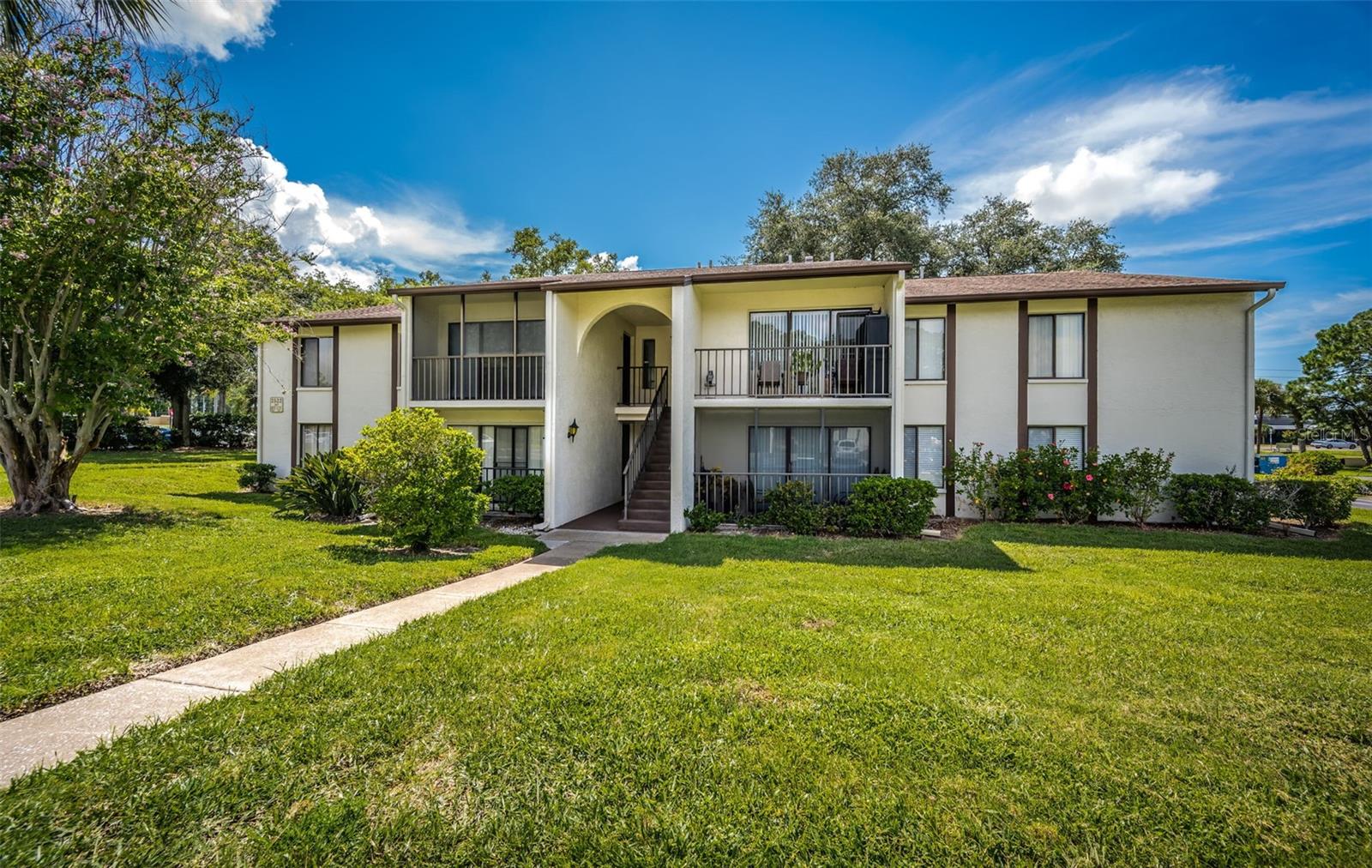 2522 Pine Ridge Way S a2 — photo
