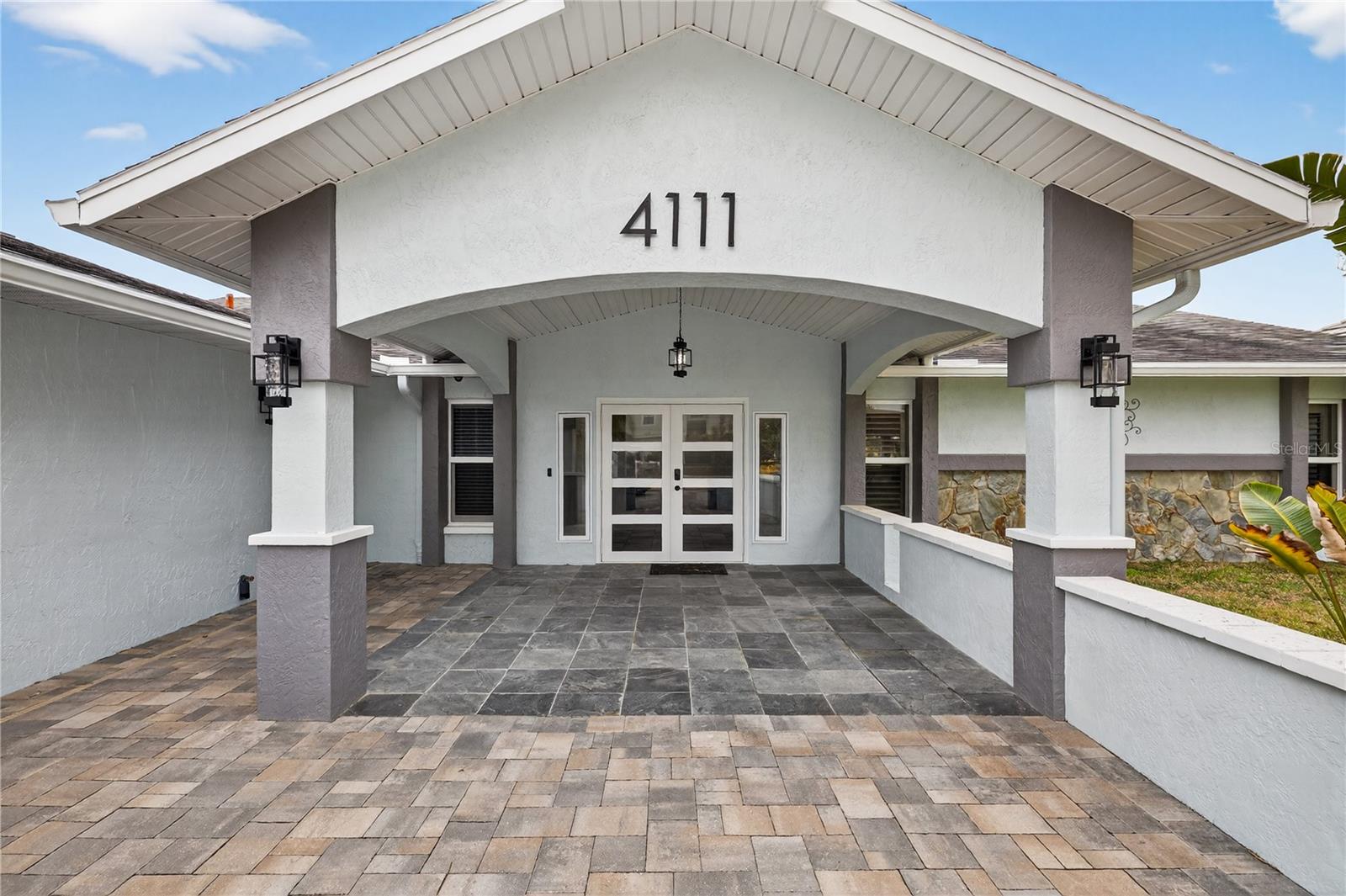 4111 Marine Parkway — photo